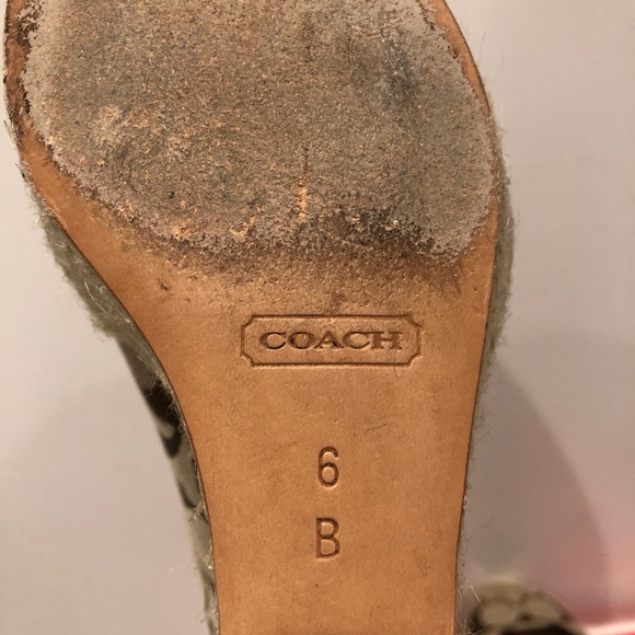 Coach signature wedges for those sunny ☀️ days! - Picture 6 of 8